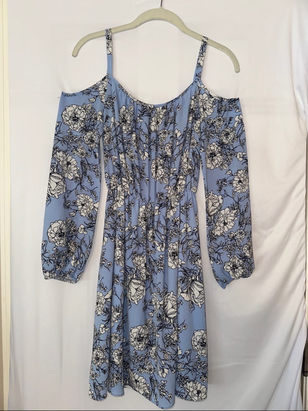 Soprano Light Blue Floral Cold-Shoulder Long Sleeve Dress